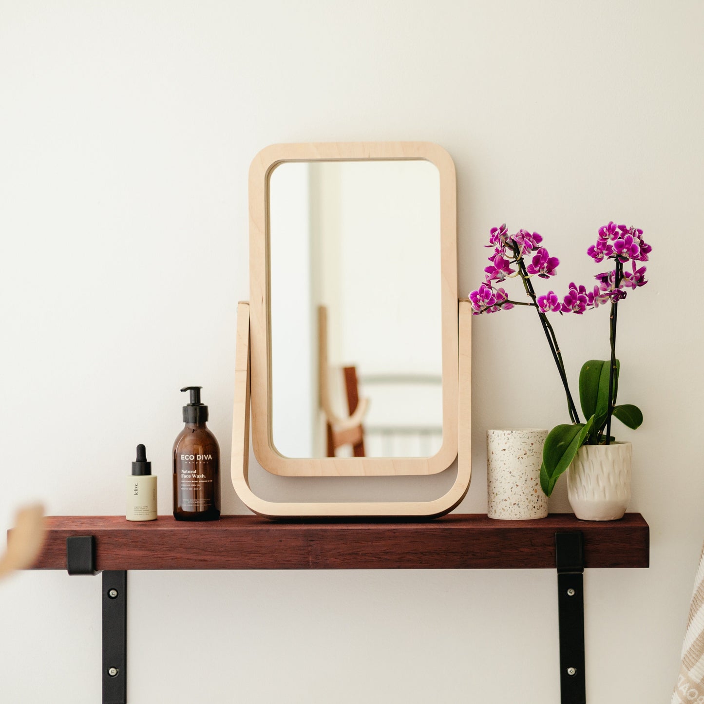 Table Top Vanity Mirror - Elula Furniture