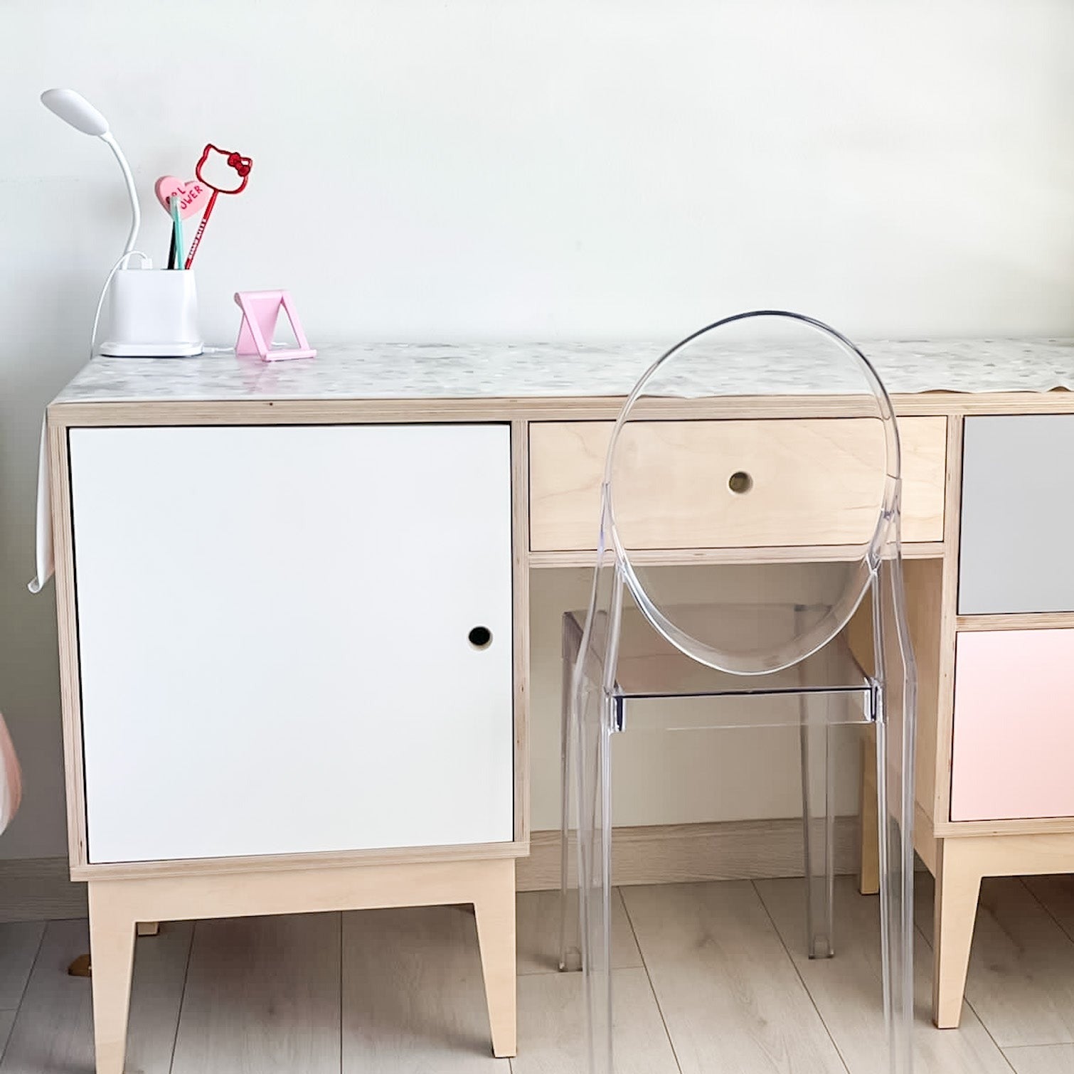 Kirsty Desk - Elula Furniture