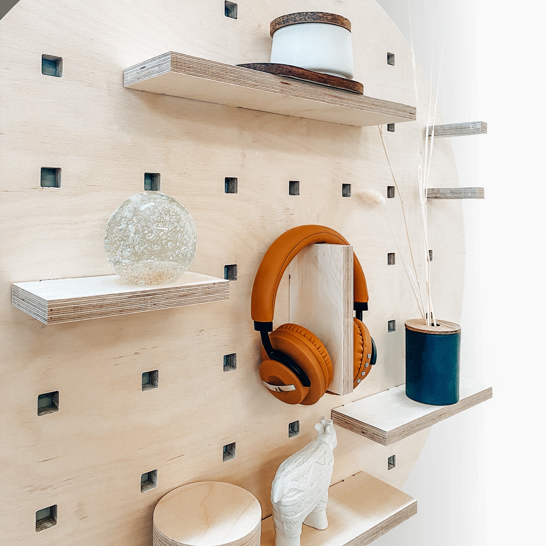 Round Pegboard - Elula Furniture