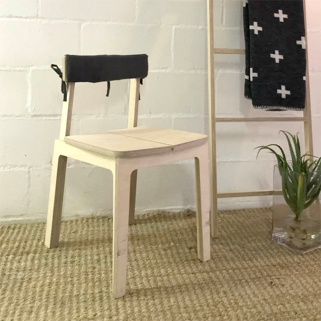 Roxanne Chair - Elula Furniture